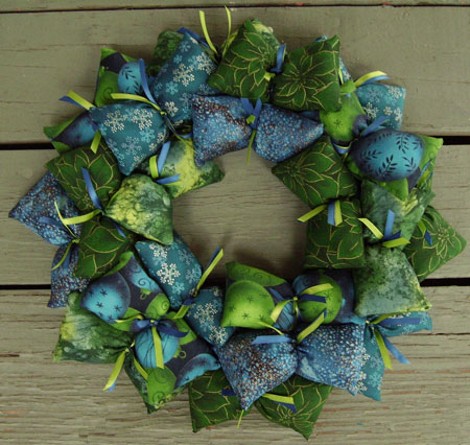 Green and blue wreath []